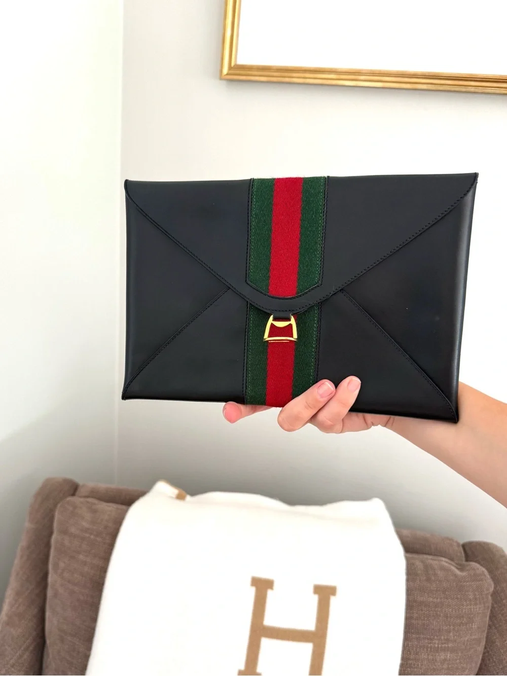 Authentic Gucci vintage black leather clutch bag red green accents